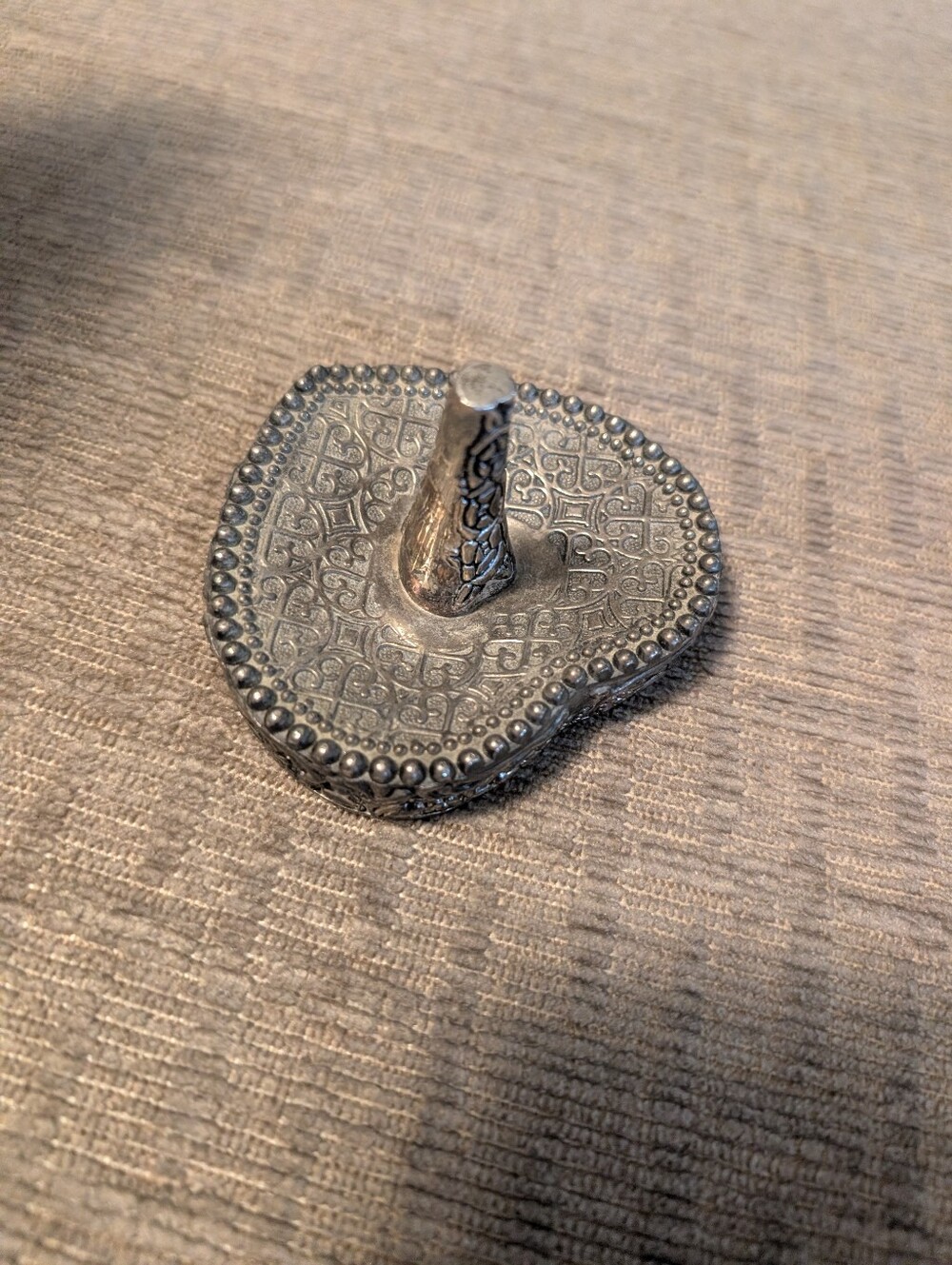 last call. Vintage International Silver Co. Ring Holder